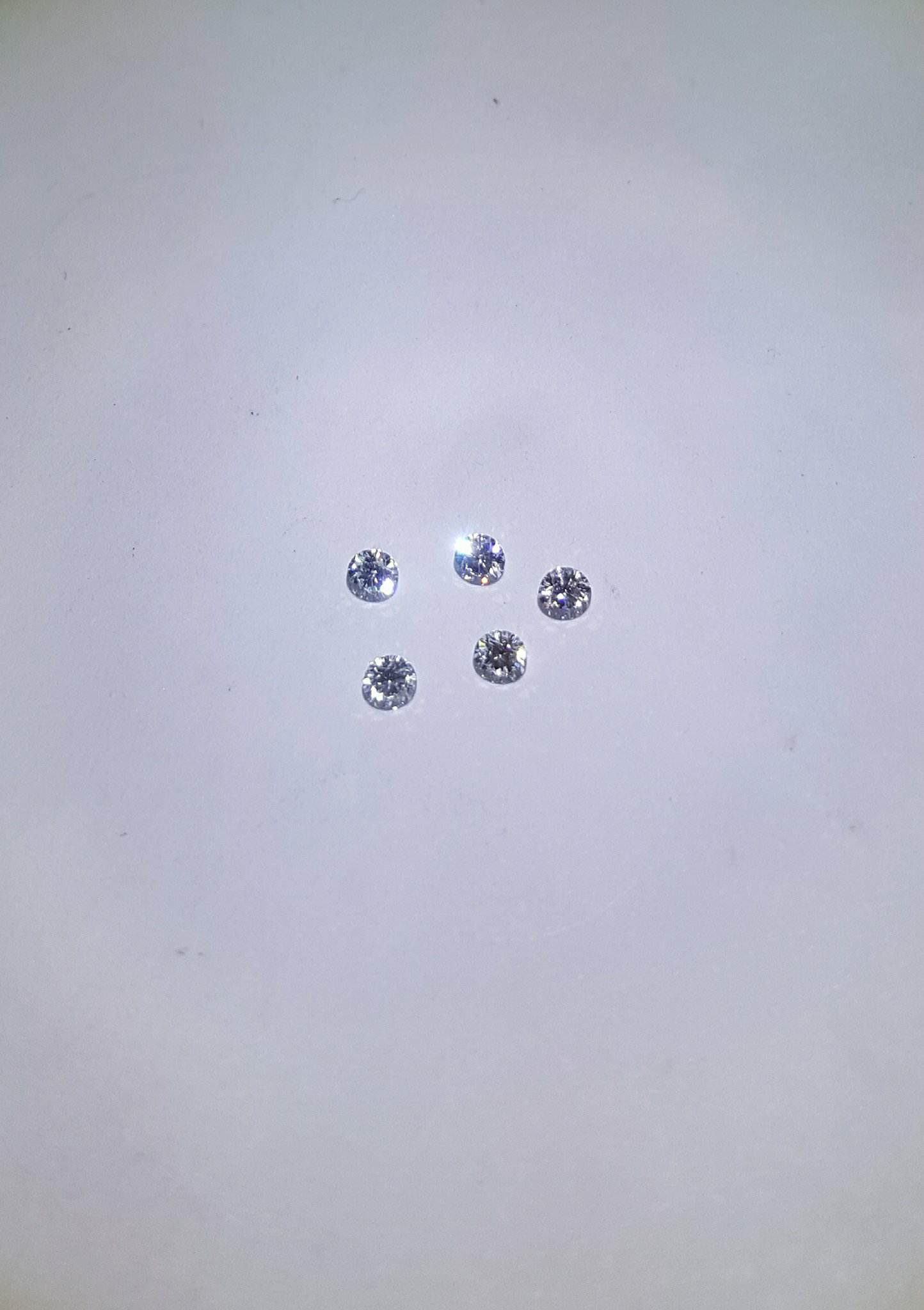 KIM CƯƠNG  TỰ NHIÊN 2.5-2.7MM