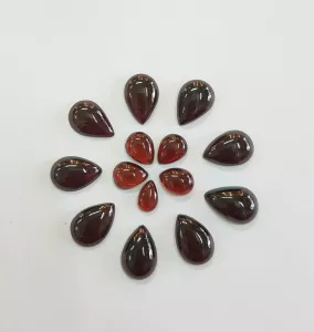 NATURAL GARNET-NGỌC HỒNG LỰU TỰ NHIÊN