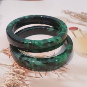 VÒNG TAY NGỌC JADEITE TỰ NHIÊN