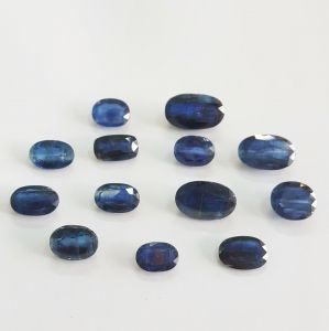 ĐÁ KYANITE TỰ NHIÊN