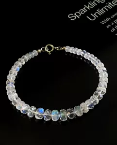VÒNG  TAY ĐÁ MOONSTONE TỰ NHIÊN