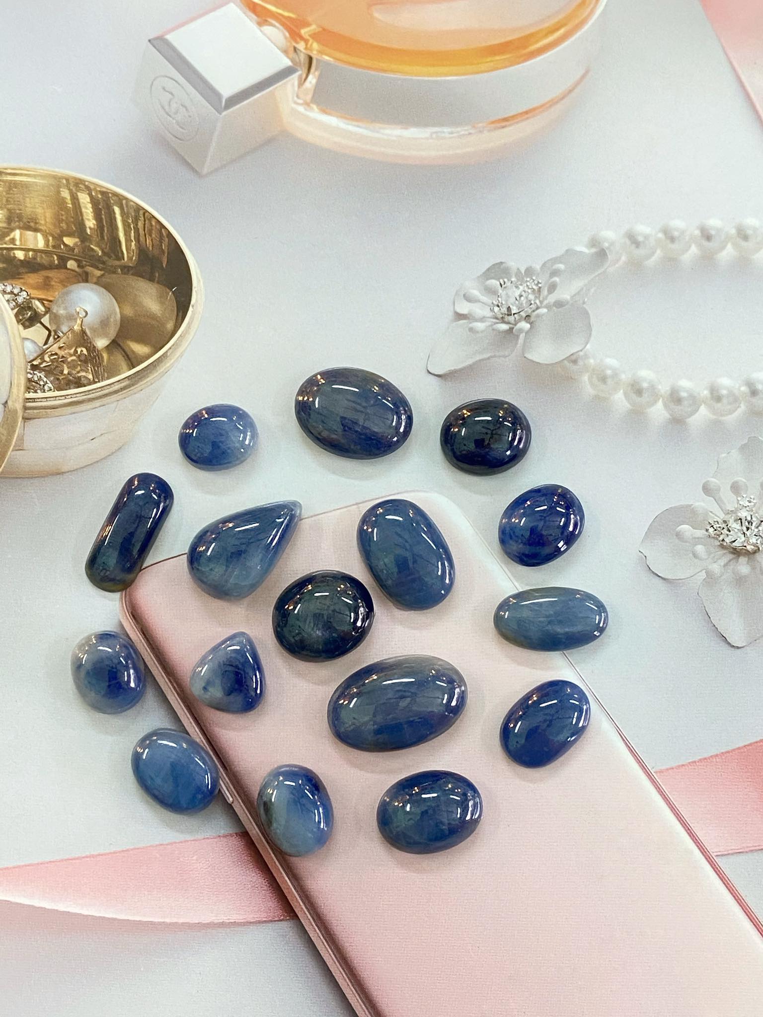 SAPPHIRE YÊN BÁI TỰ NHIÊN
