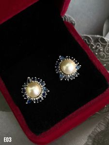 KHUYÊN TAI BẠC XI NGỌC TRAI KẾT ĐÁ SAPPHIRE TỰ NHIÊN