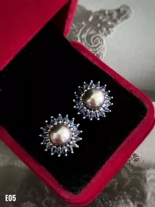 KHUYÊN TAI BẠC XI  NGỌC TRAI TAHITI + SAPPHIRE TỰ NHIÊN