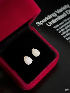 KHUYÊN TAI BẠC XI ĐÁ SAPPHIRE TRẮNG TỰ NHIÊN