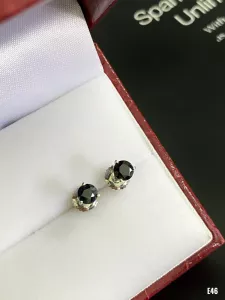 KHUYÊN TAI BẠC XI ĐÁ SAPPHIRE TỰ NHIÊN