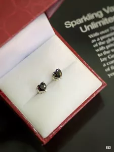 KHUYÊN TAI  BẠC XI  ĐÁ SAPPHIRE TỰ NHIÊN