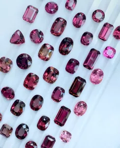 ĐÁ TOURMALINE TỰ NHIÊN