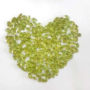 ĐÁ PERIDOT TỰ NHIÊN H.GIỌT NƯỚC