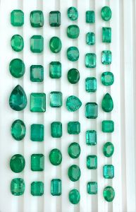 EMERALD - NGỌC LỤC BẢO TỰ NHIÊN