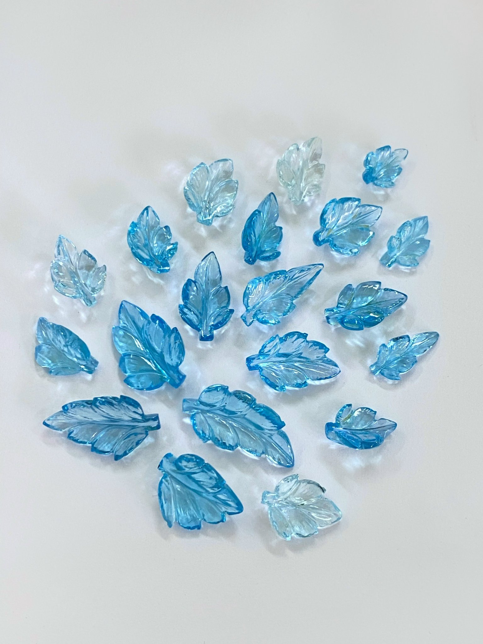 LÁ HOA ĐÁ BLUE TOPAZ TỰ NHIÊN