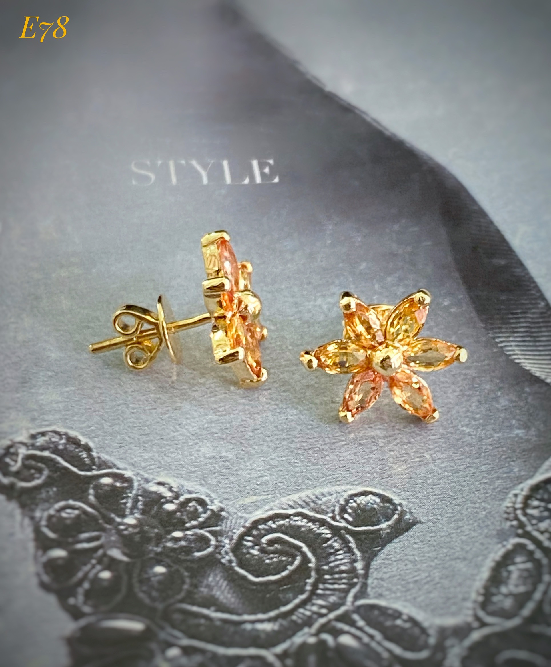 KHUYÊN TAI BẠC XI ĐÁ SAPPHIRE TỰ NHIÊN