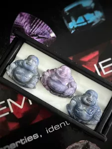 PHẬT DI LẶC ĐÁ SAPPHIRE TỰ NHIÊN