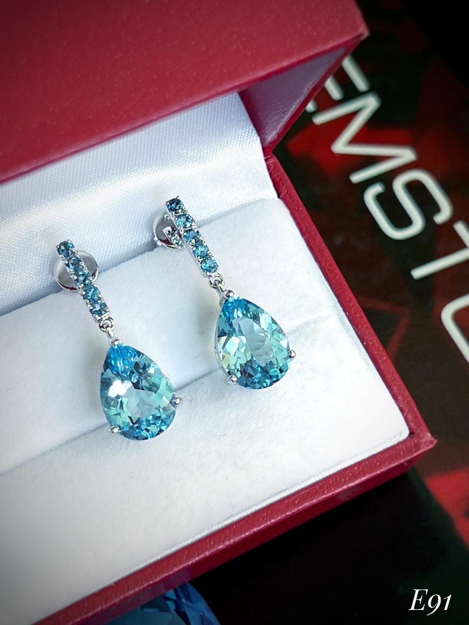 KHUYÊN TAI  BẠC XI  ĐÁ TOPAZ TỰ NHIÊN