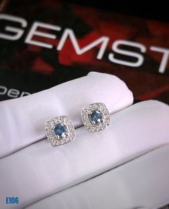 KHUYÊN TAI  BẠC XI  ĐÁ SAPPHIRE TỰ NHIÊN KẾT MOISSANITE