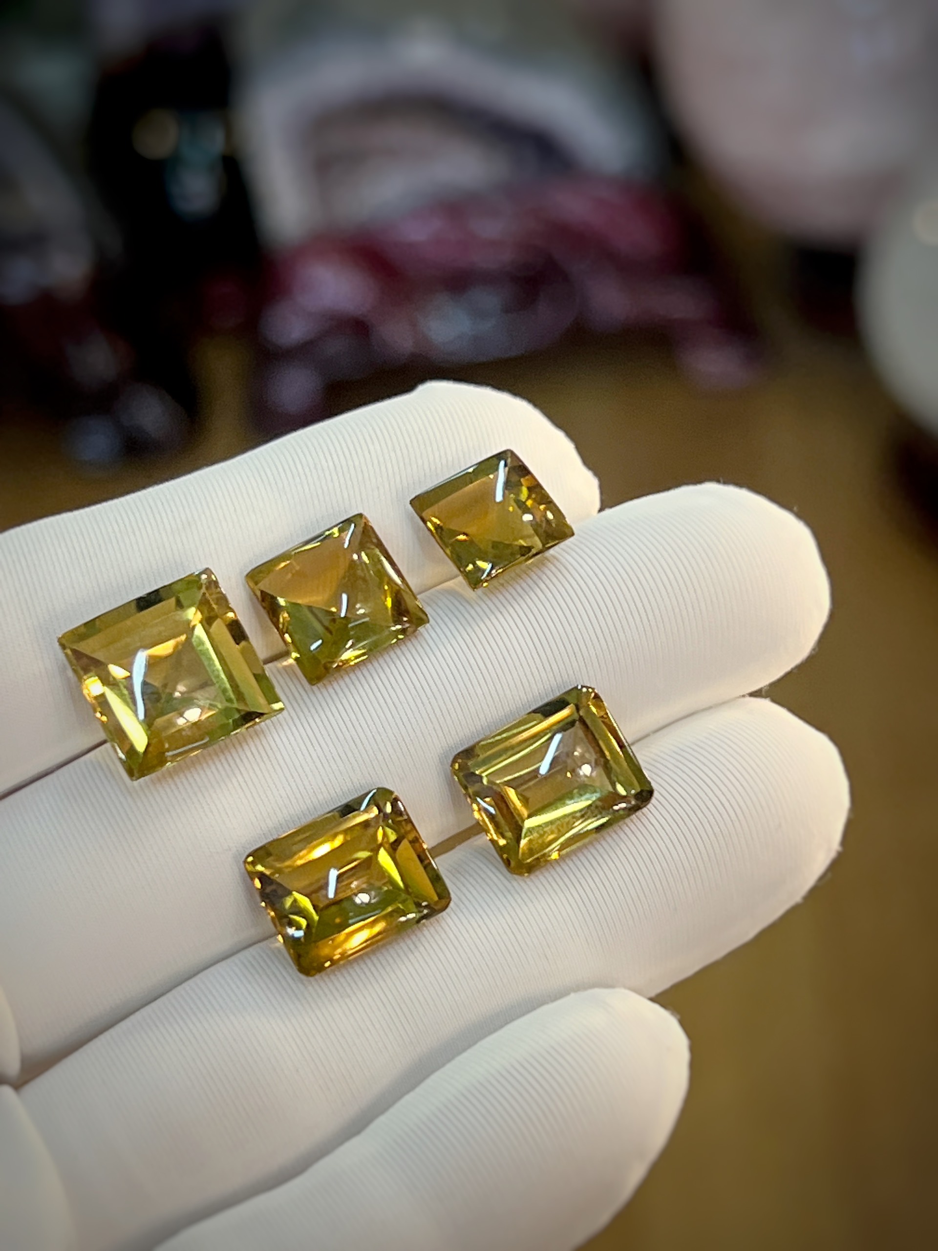 THẠCH ANH MÀU OLIVE TỰ NHIÊN