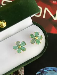 KHUYÊN TAI BẠC XI ĐÁ EMERALD - NGỌC LỤC BẢO TỰ NHIÊN