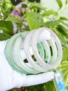 VÒNG TAY NGỌC JADEITE TỰ NHIÊN