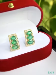 KHUYÊN TAI BẠC XI ĐÁ EMERALD - NGỌC LỤC BẢO TỰ NHIÊN