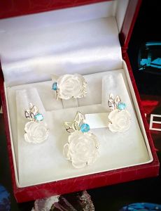 SET BẠC 92.5 HOA HỒNG ĐÁ THẠCH ANH TRẮNG TỰ NHIÊN