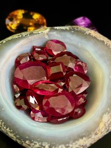RUBY NAM PHI TỰ NHIÊN