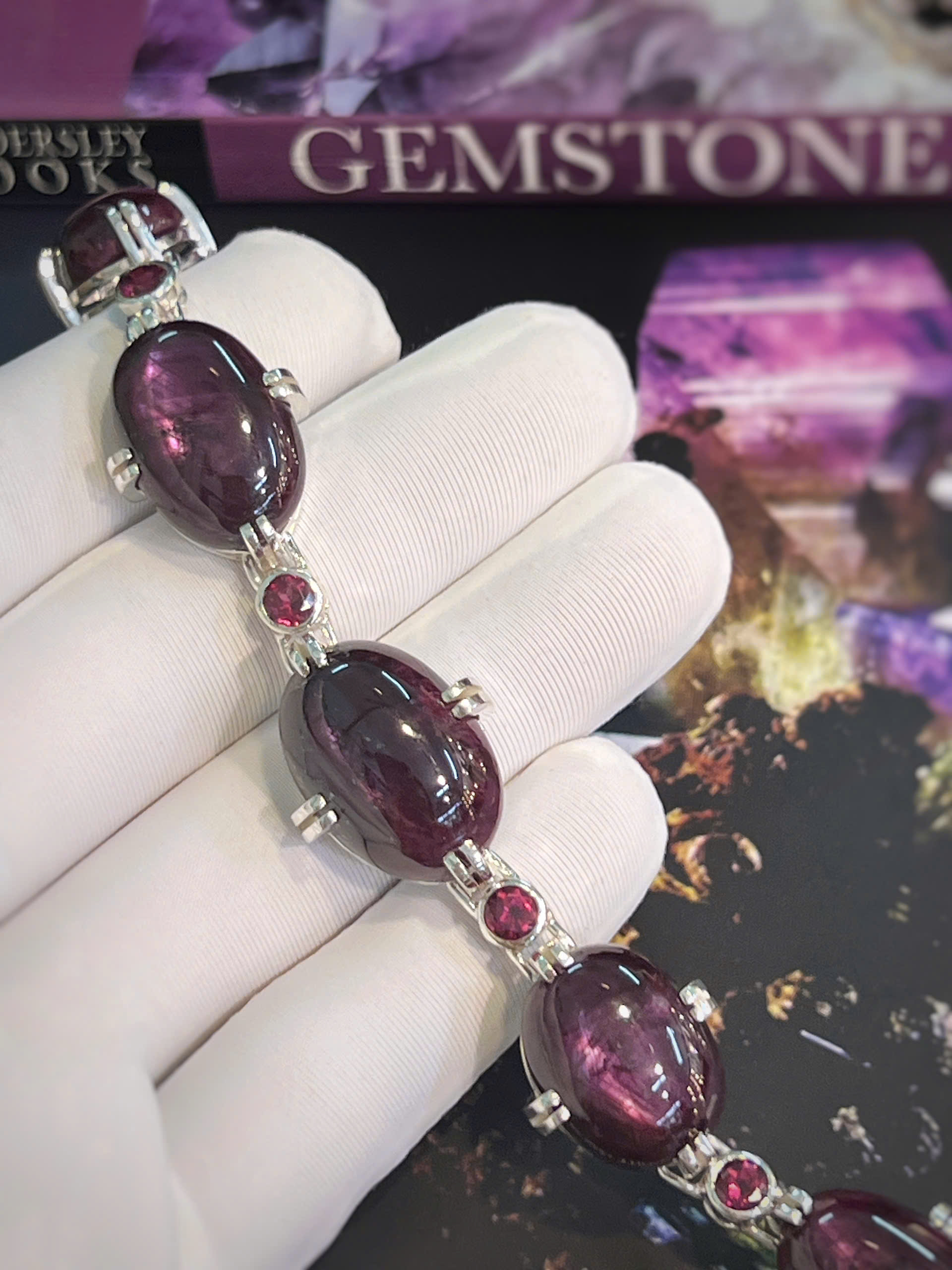 gen-h-z7183631902247_a94dd9496b7987082a1616279755656e