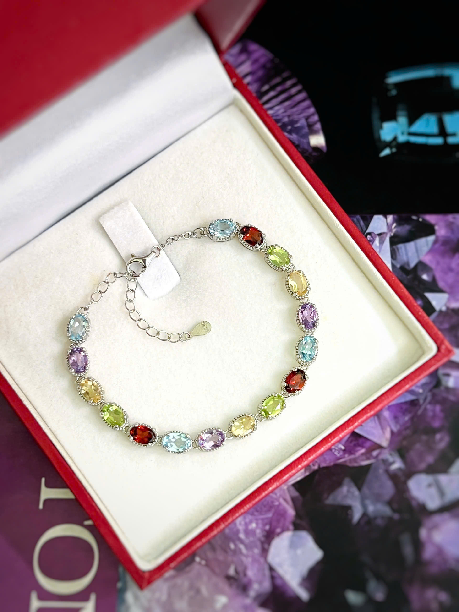 gen-h-z7243424540348_8a072d5557b7a062d29f066f69338135