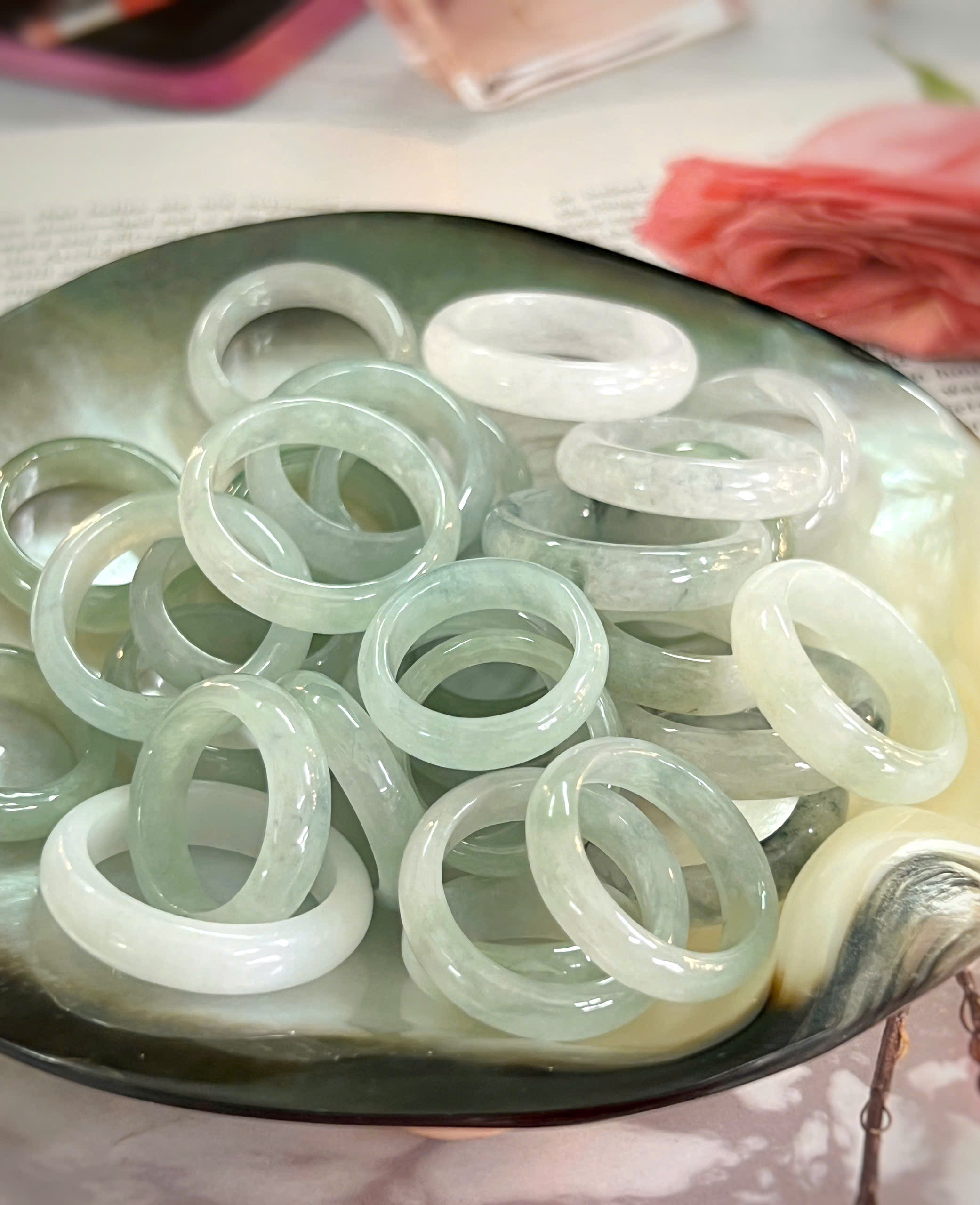 gen-h-z7352028230720_782a3871a400a11521575bfcb9be89e7