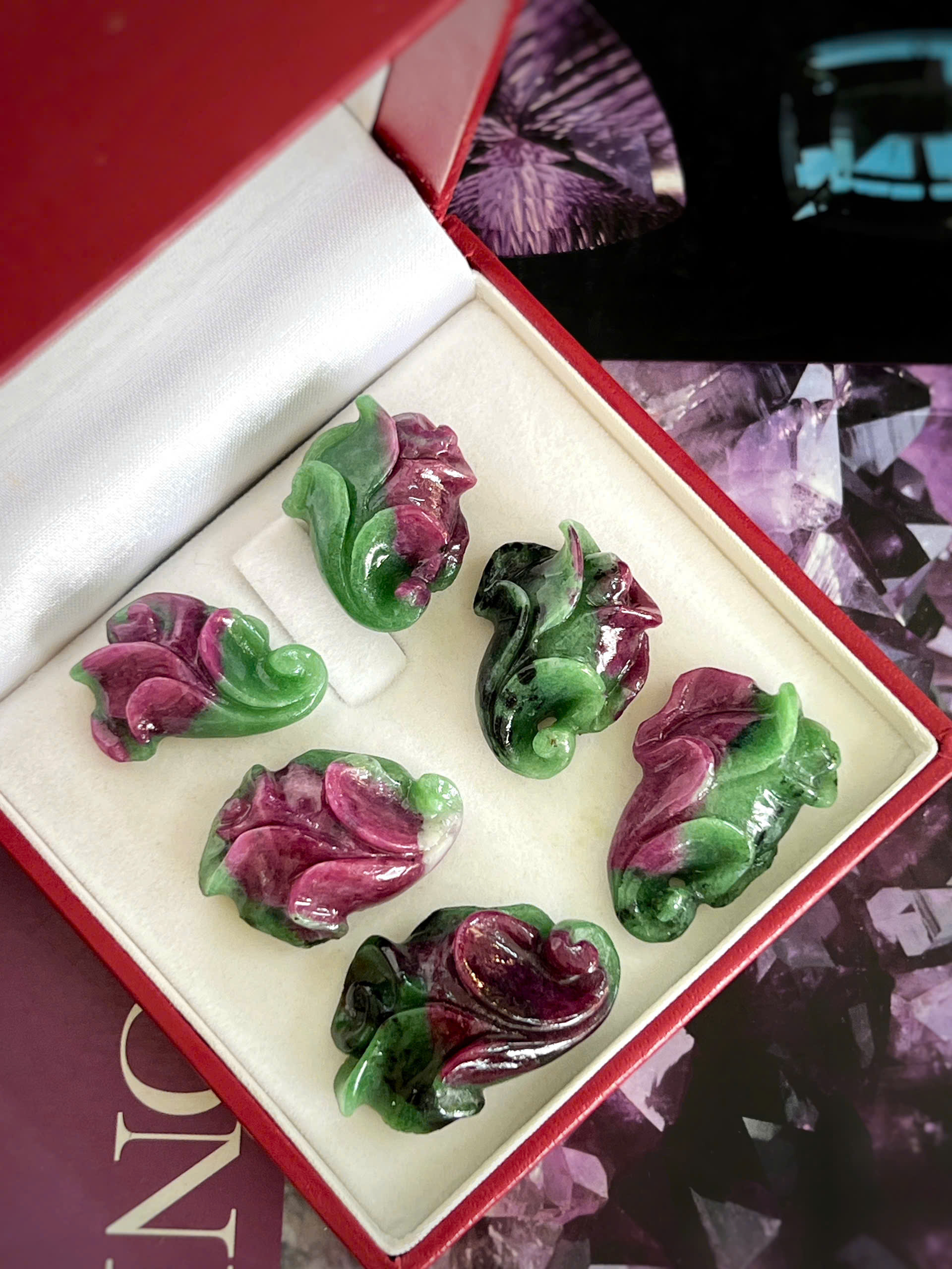 ĐÁ RUBY ZOISITE TỰ NHIÊN