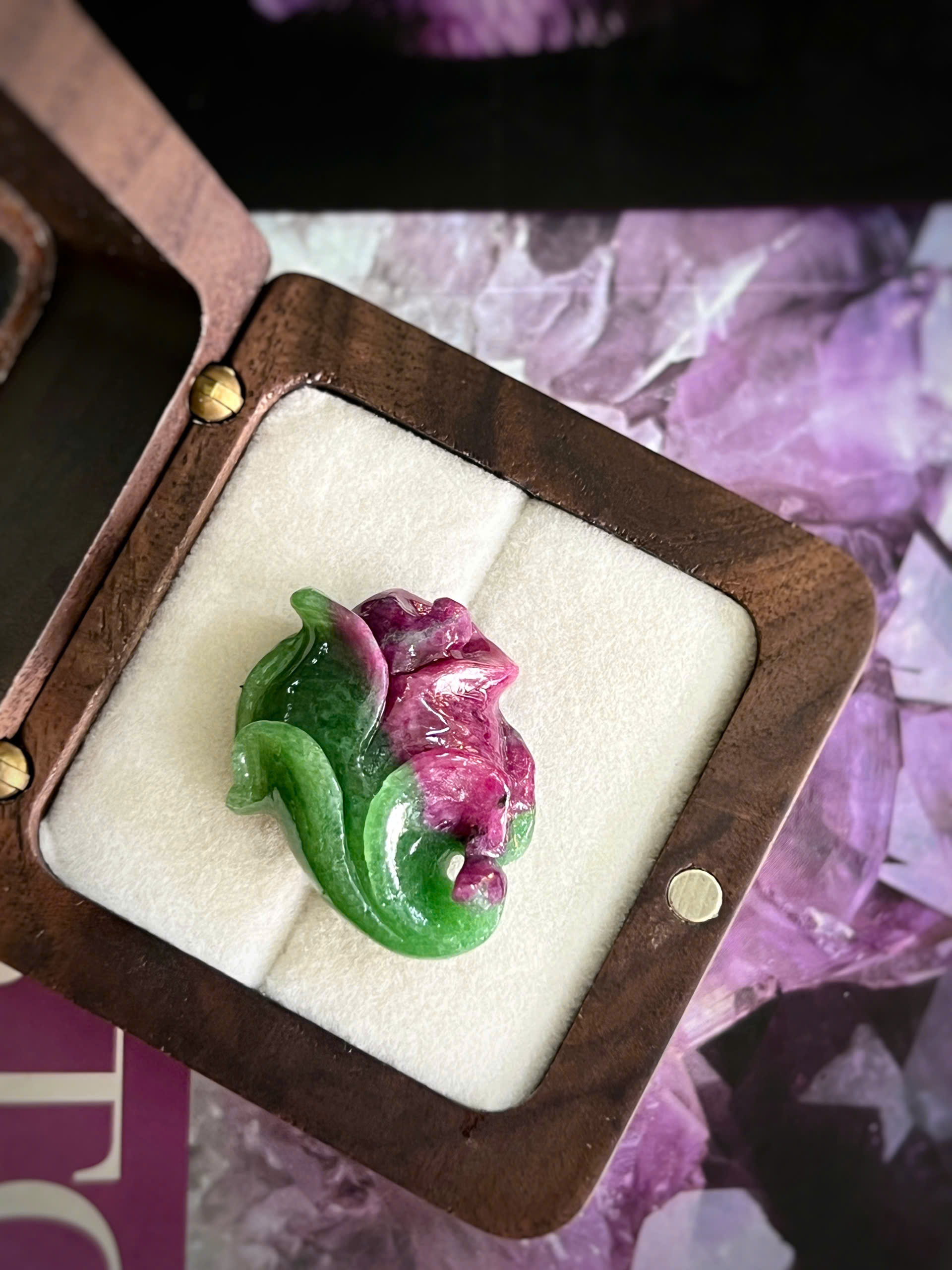 gen-h-z7425551387222_3ecf4f361c884707965e0a719aaad90f