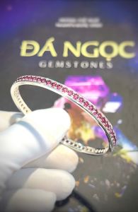 VÒNG TAY BẠC 92.5 ĐÁ RHODOLITE TỰ NHIÊN