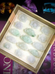 HOA SEN NGỌC CẨM THẠCH TỰ NHIÊN