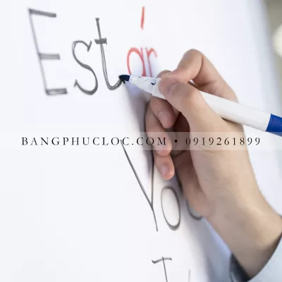 [Hướng Dẫn] Cách Chọn Bút Viết Bảng: Tránh Dùng Nhầm Bút Gây Hỏng Bảng