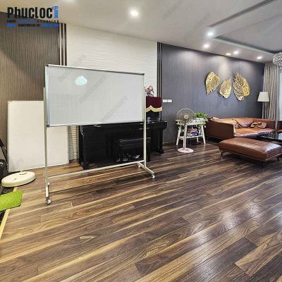 Bảng Trắng Có Chân KT 800x1200mm