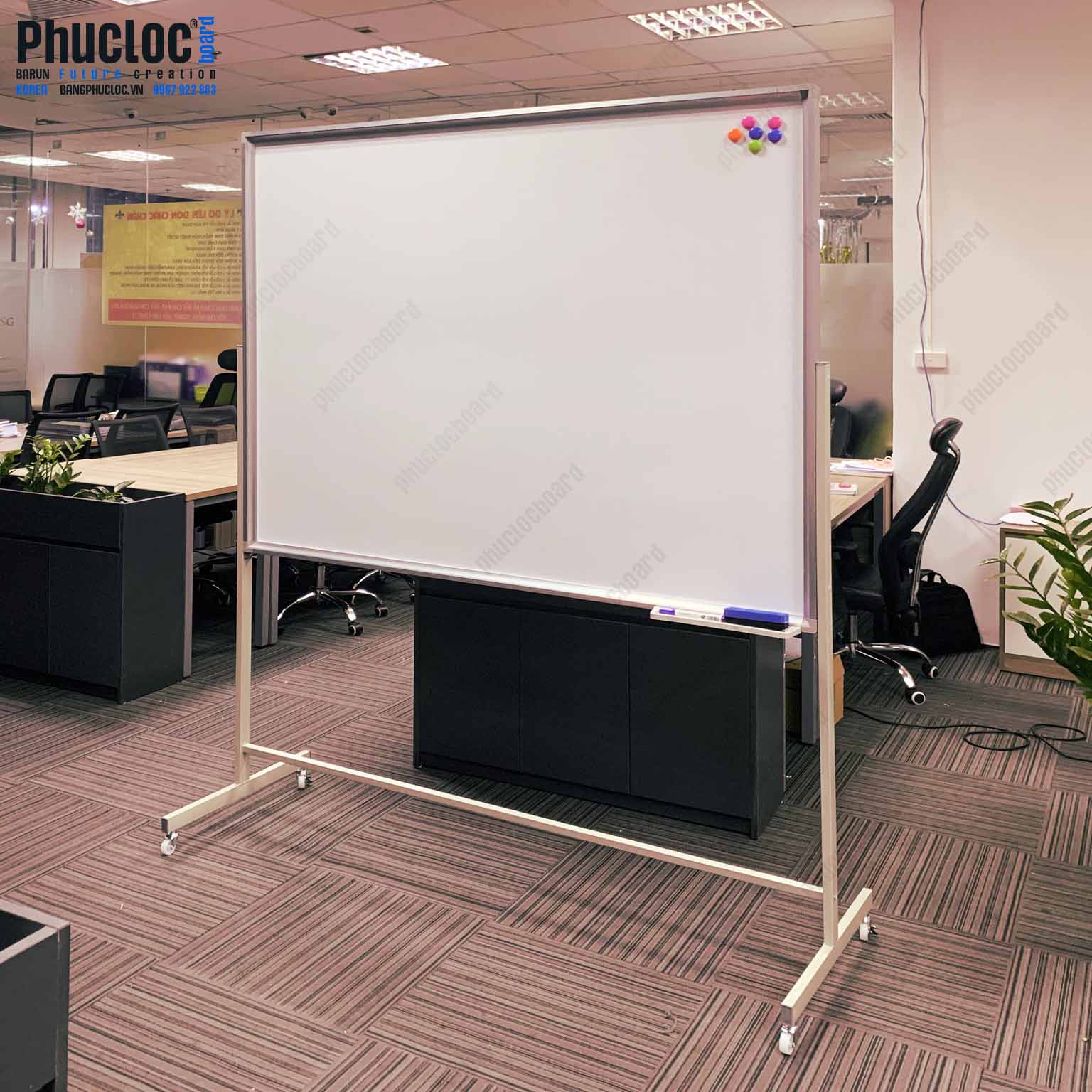 Bảng Trắng Có Chân KT 1200x1500mm