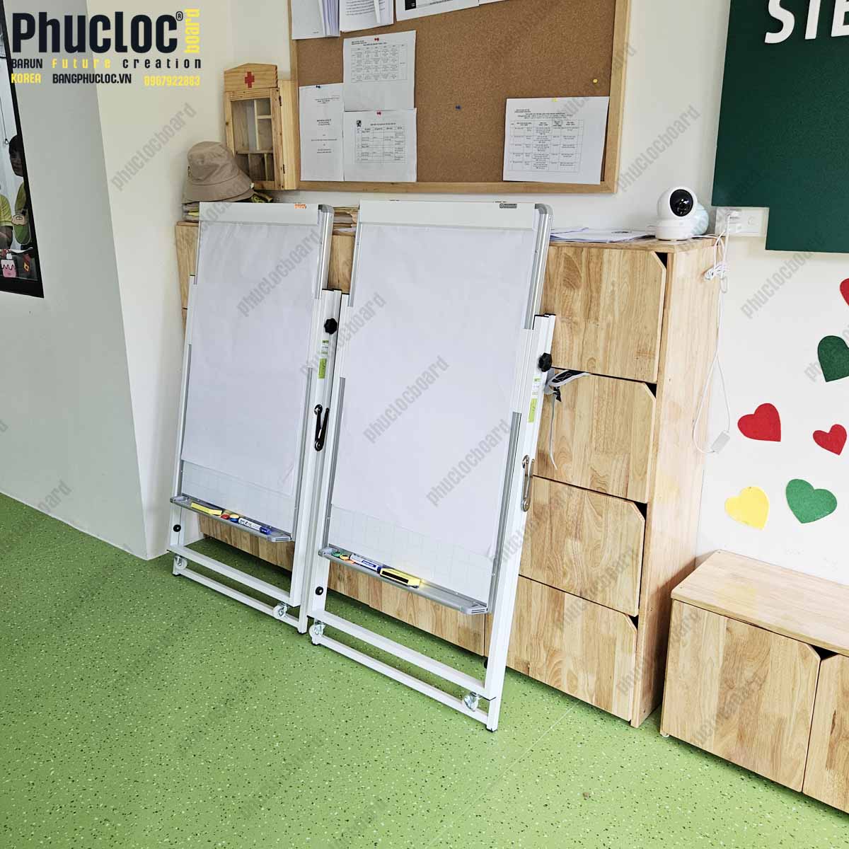 Bảng Trắng Có Chân Xếp Gọn