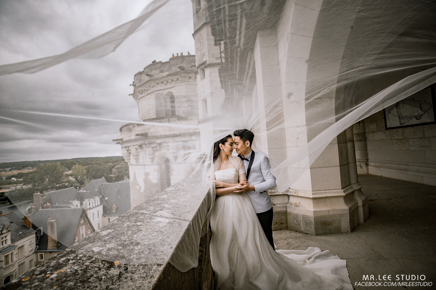 Châu Âu ( MC Mai Ngọc- Thành Nam)