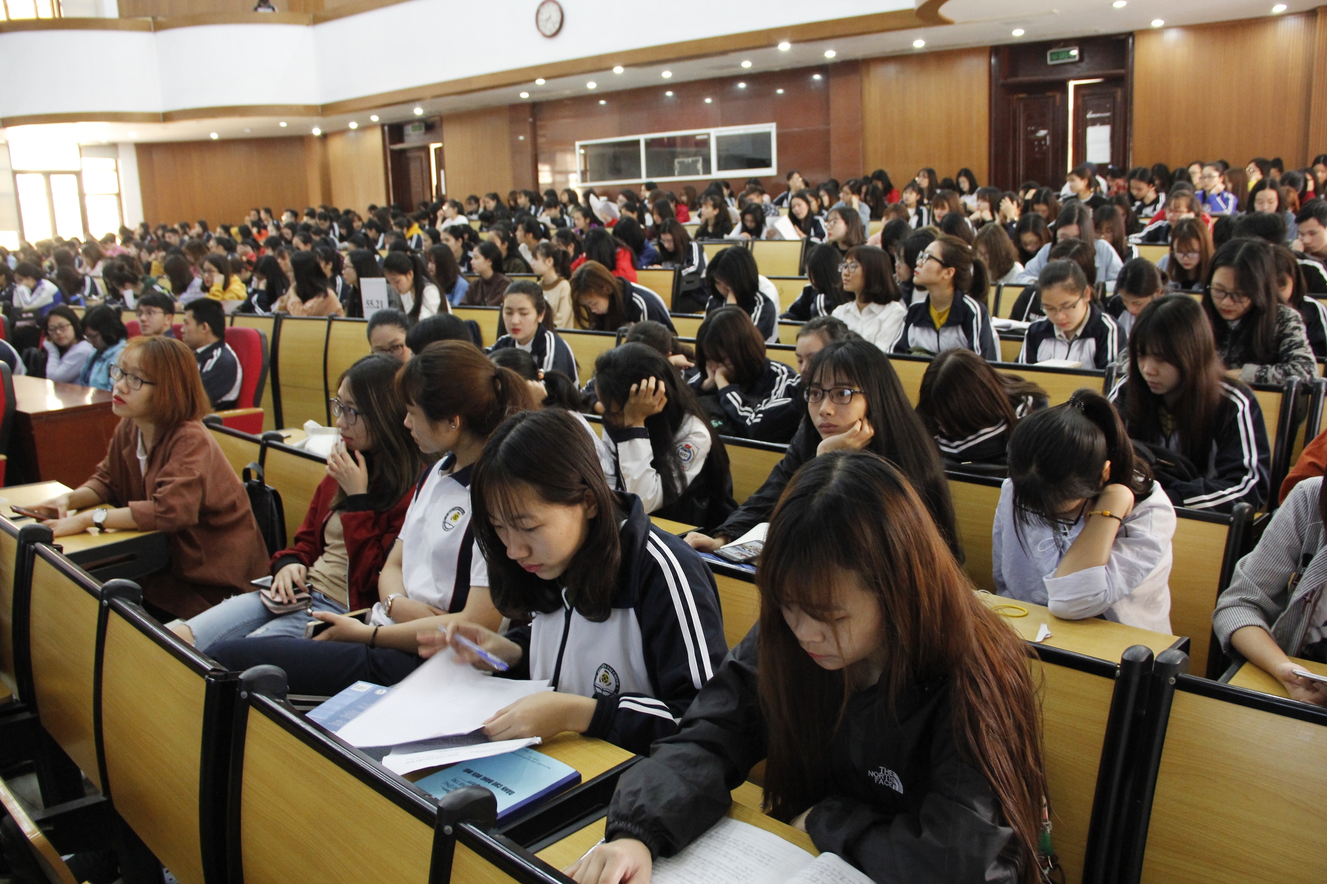 Xuân Hòa - học viện tài chính