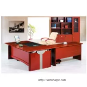 Bàn làm việc trưởng phòng L-85