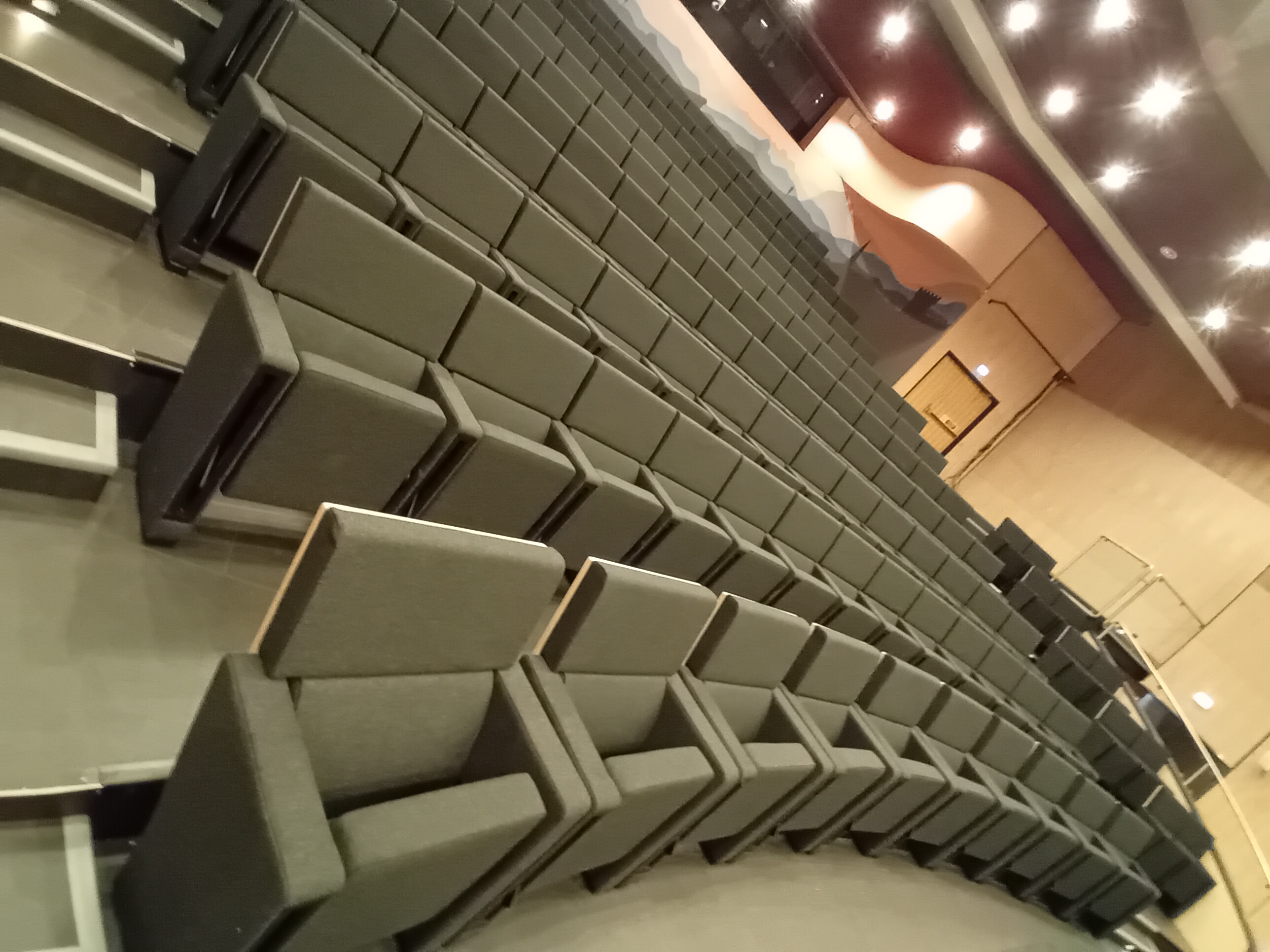 Figueras Virtus 13205 - Ghế Rạp Hát