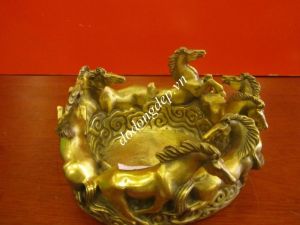 GẠT TÀN BÁT MÃ
