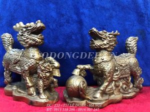 KỲ LÂN ÔM CẦU ÔM CON