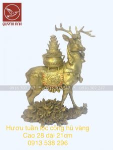 Hươu tuần lộc cõng vàng