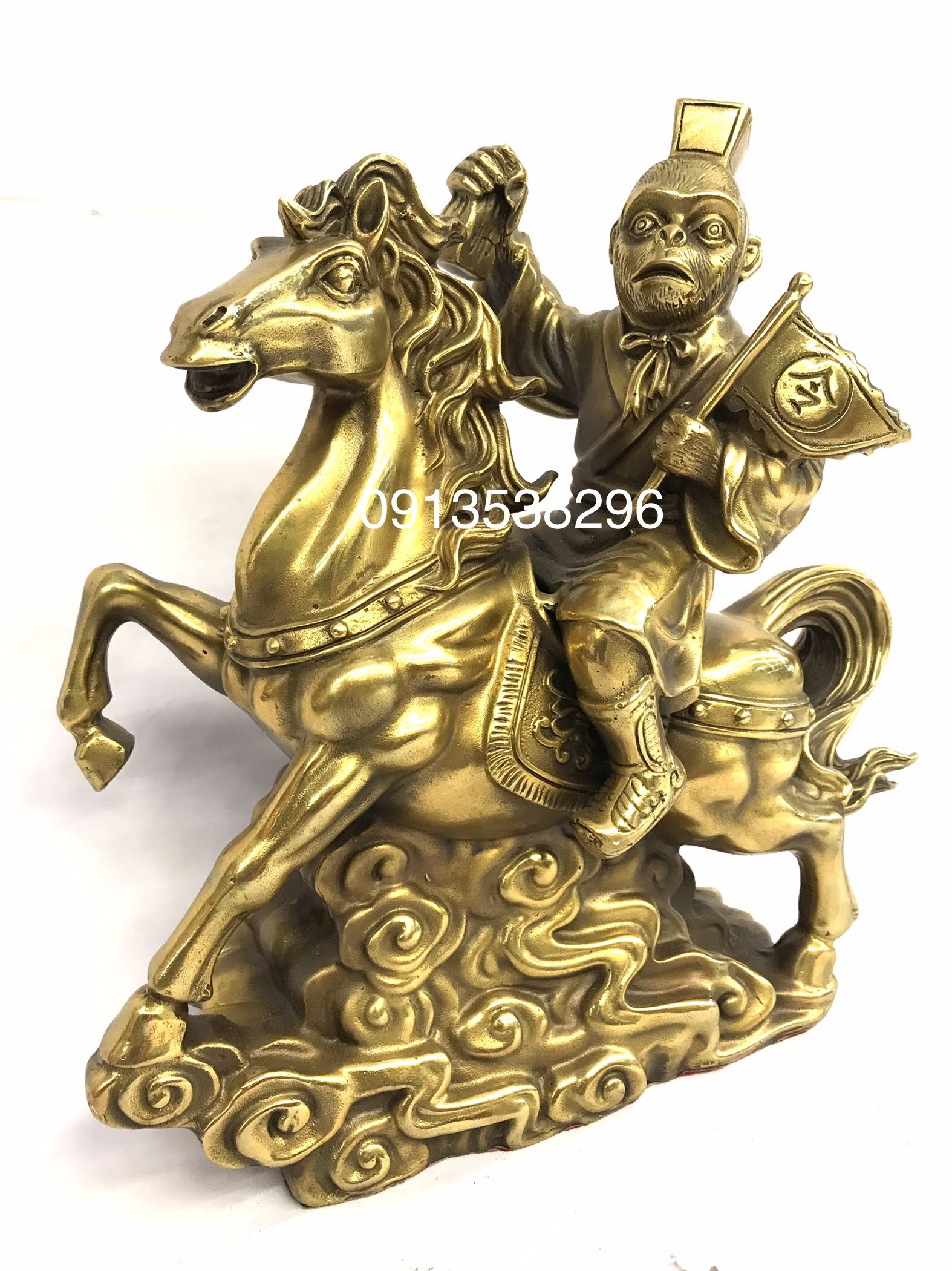 MÃ THƯỢNG PHONG HẦU CỠI MÂY