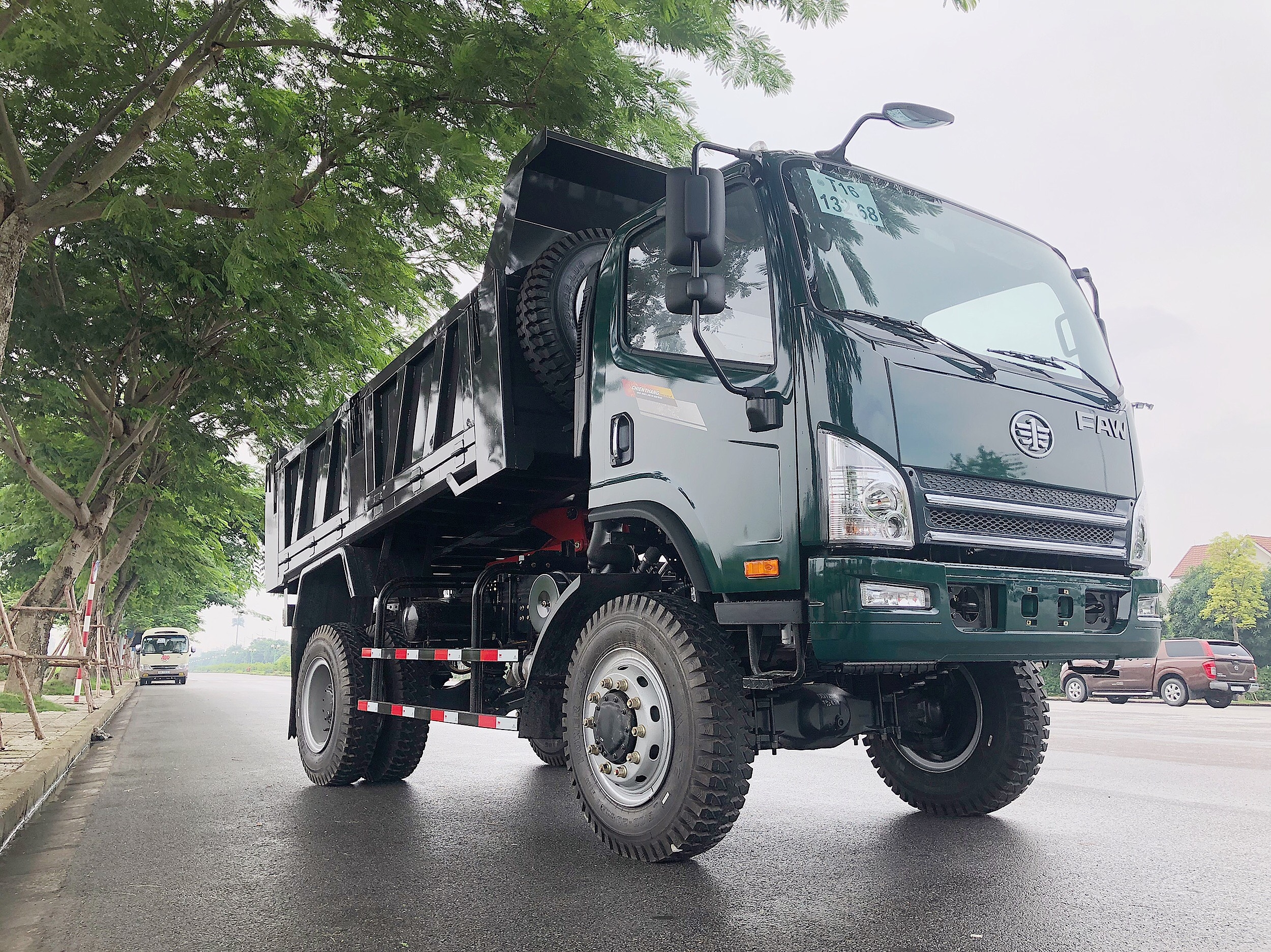 Xe Tải Ben Chiến Thắng FAW 7.7 Tấn 2 Cầu