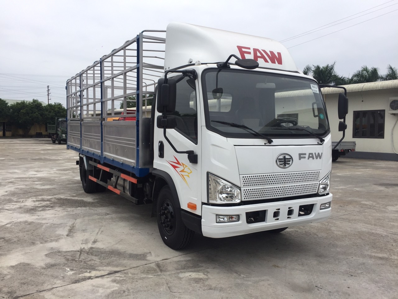 Xe Tải Thùng Trường Giang FAW 8 Tấn