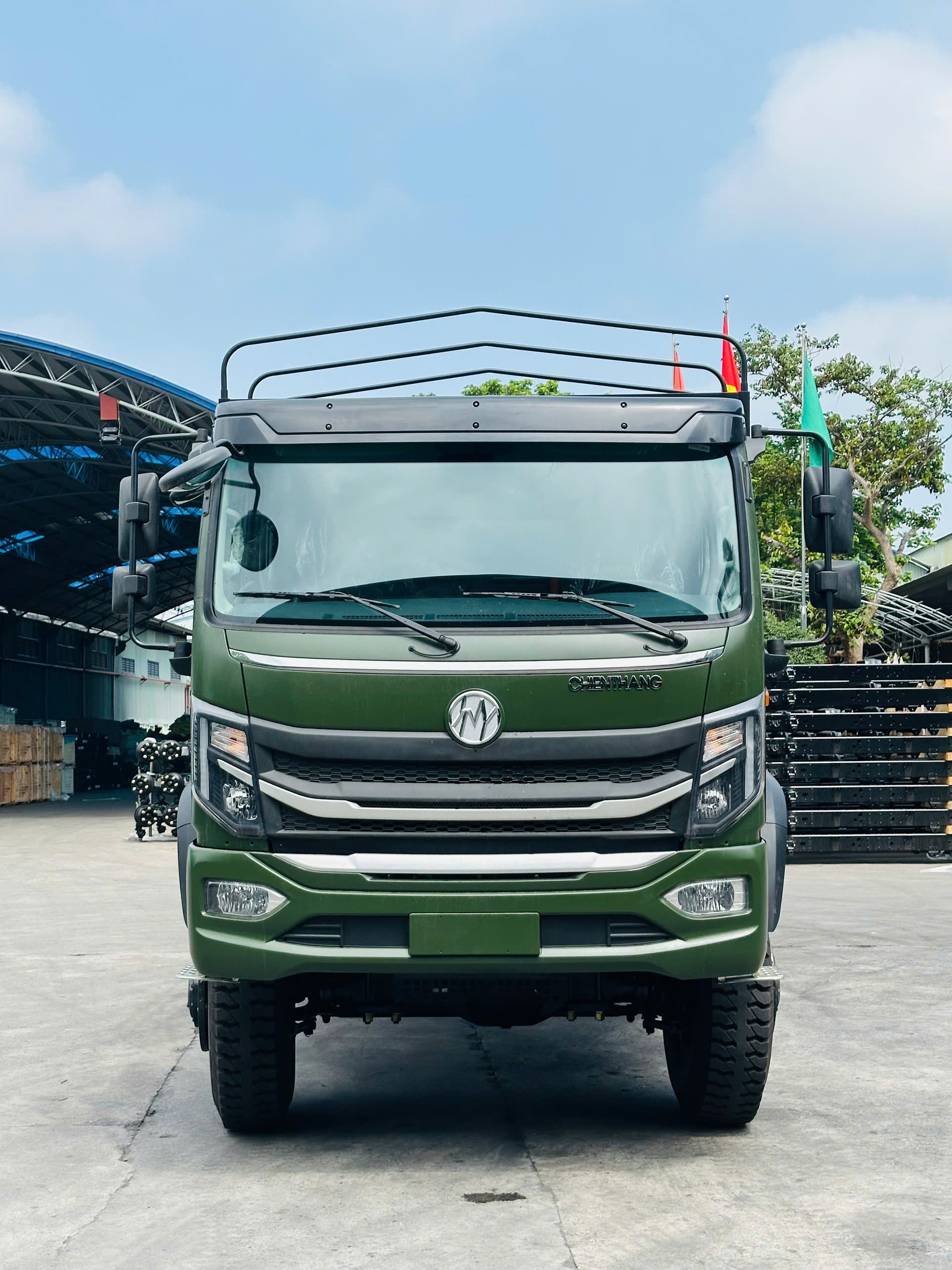 XE TẢI THÙNG CHIẾN THẮNG 7.25 TẤN 2 CẦU DẦU