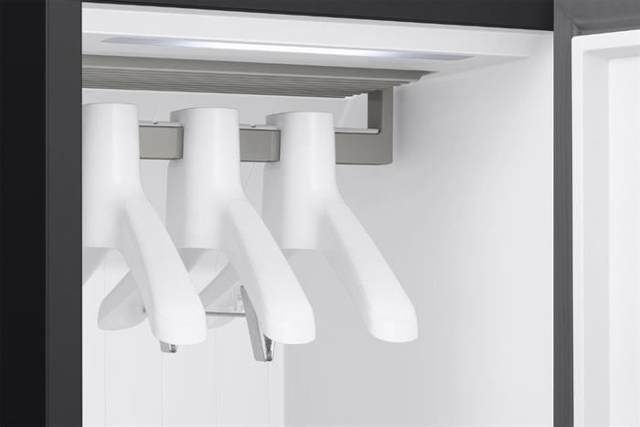 tu-cham-soc-quan-ao-thong-minh-samsung-df18cb8600ersv-6-638745248725309213-700x467