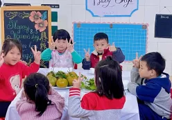 Ngày lễ 8/3 tại lớp 4B - Trường MN Hưng Dũng 2
