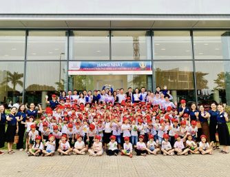 Tham quan Showroom Honda ô tô Vinh năm học 2023-2024